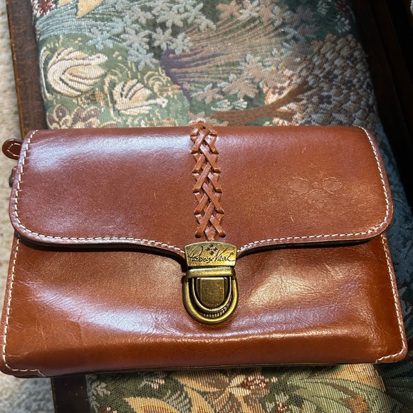 Patricia Nash Handbags - Patricia Nash Brown Crossbody Organizer❤️‍🔥